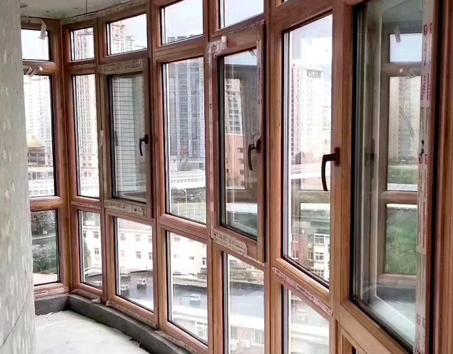 檀香山別墅落地平開窗